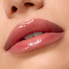 Kiss of Darkness - Natural Vibrant Beauty Discovery