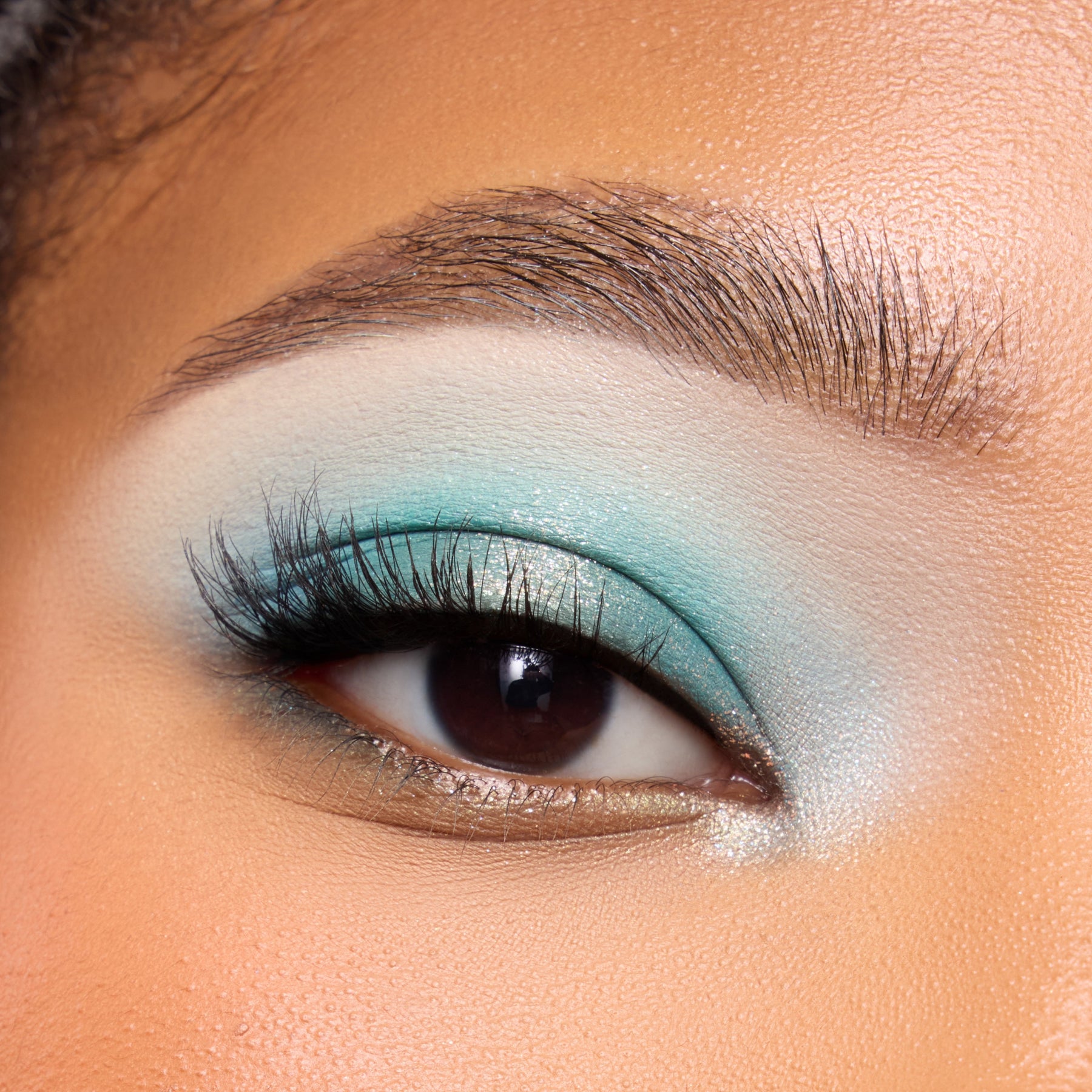 Best of Both Worlds - Glowing Festive Eye Accent