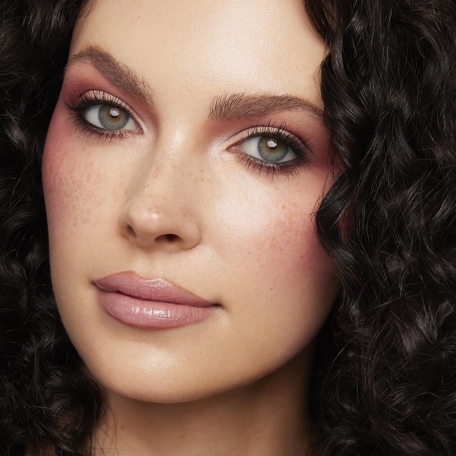 Blush Baby - Glossy Classic Cheek Definition