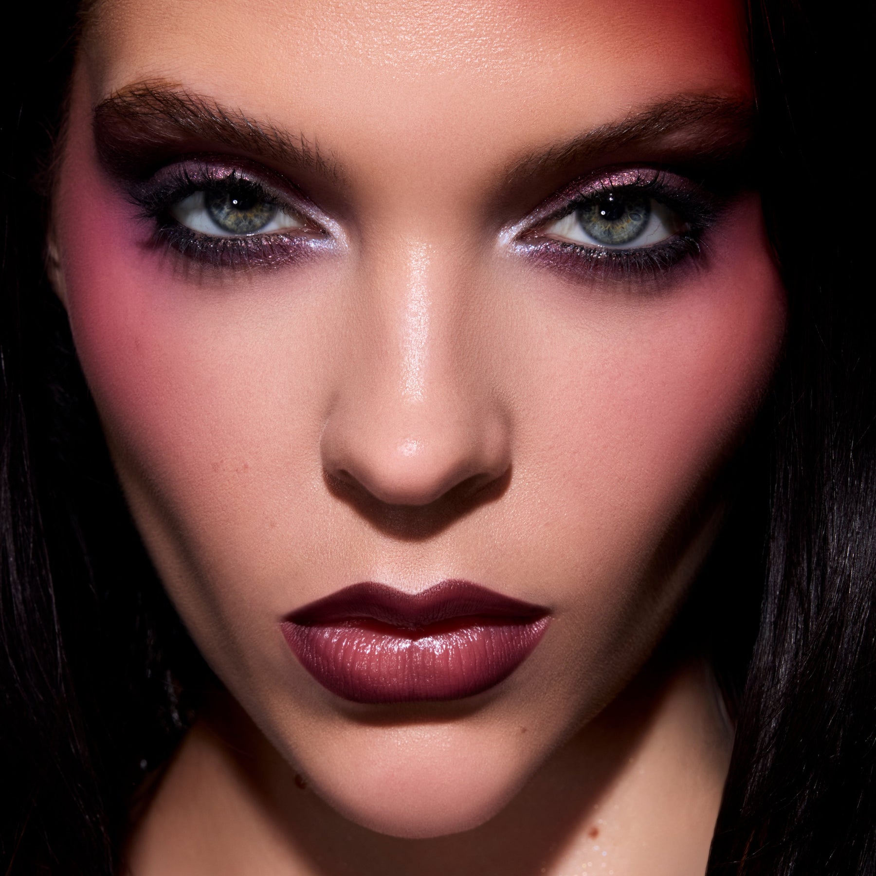 Immortal Kiss - Expressive Wearable Beauty Selection