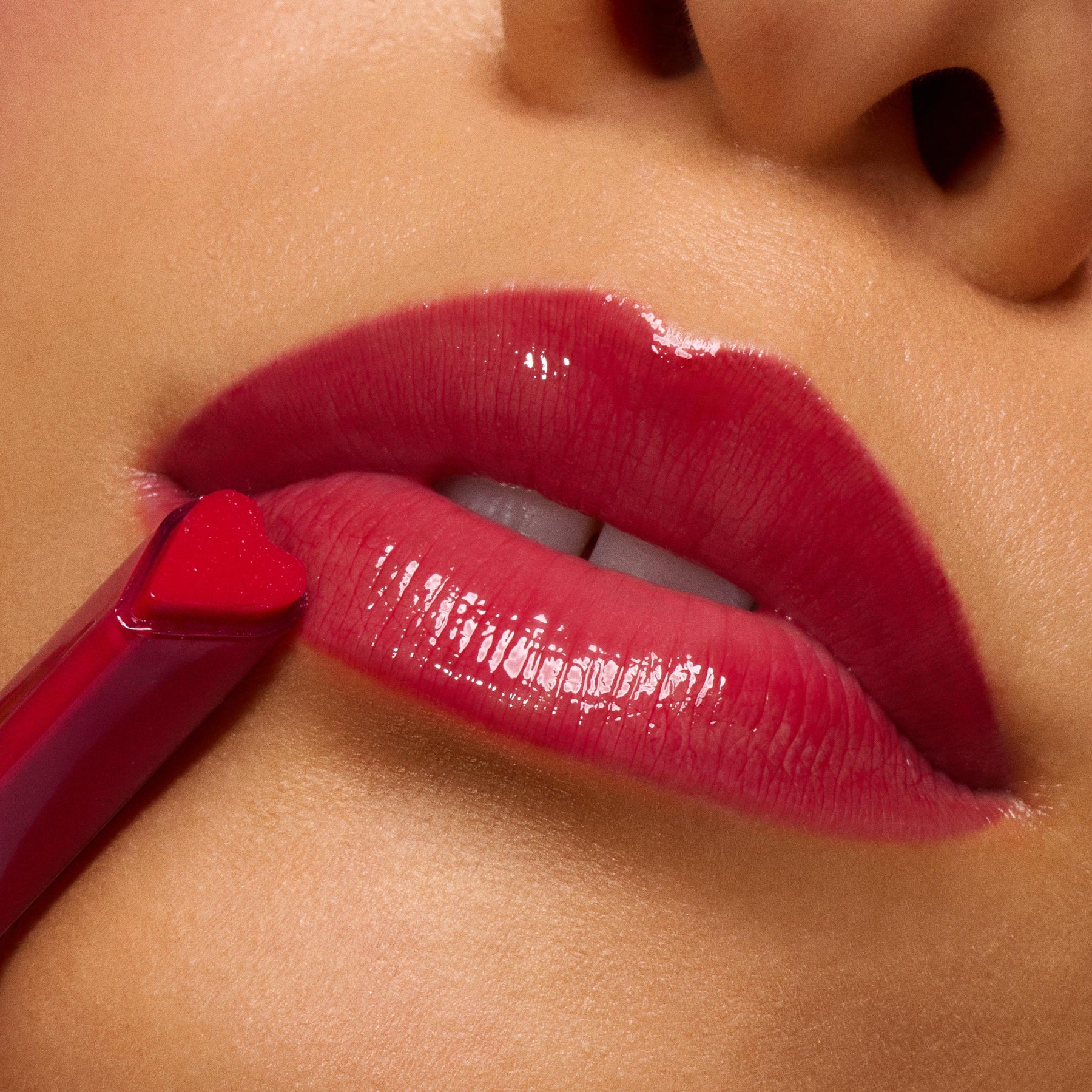 Romantasy Collection - Bright Deluxe Beauty Lookbook
