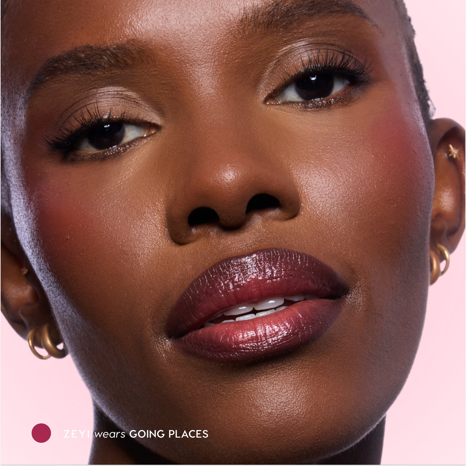 Going Places - Multidimensional Playful Cheek Style